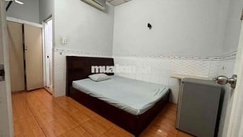 Phòng trọ giá rẻ, nội thất đầy đủ, đối diện công viên quận 12