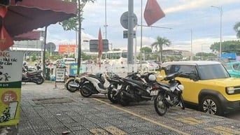 Cấn Việc gia đình nhượng lại Mb mặt tiền kinh doanh