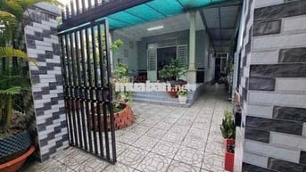 CẦN BÁN LẠI NHÀ CẤP 4 SẠCH ĐANG Ở GIÁ THANH LÝ