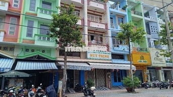 Cho thuê nhà 4 tầng 5PN 4x16m KDC Tạ Quang Bửu P.5 Quận 8
