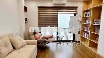BÁN NHÀ TẠI TRUNG KÍNH - CẦU GIẤY - 34m2 - 5 TẦNG - GIÁ 8,6TỶ