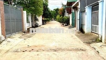 Căn Nhà thuê Sân Oto chưa qua vành đai Phạm Ngũ Lão