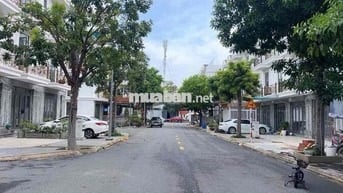 Bán đất mặt đường Đông Tác Dĩ An Ngang 7 m nở hậu diện tích : 971m