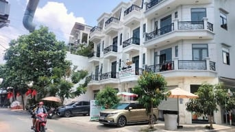 Thanh toán 30% nhận nhà 3 lầu liền kề  khu Tên Lửa, SHR, 