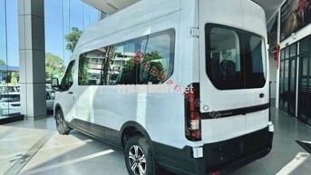 FORD TRANSIT Thế Hệ Mới