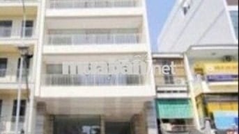 Mặt tiền  Cách mạng Tháng 8 Ngay Vòng Xoay Dân chủ Quận 3