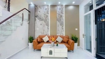 Không có căn thứ 2, Đ Trần Quốc Thảo, Dt lớn 101m2, Giá 8tỷ9 - SHR TL