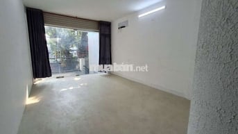 Mặt bằng lầu 1 32m2 đường nội bộ Phạm Văn Chiêu