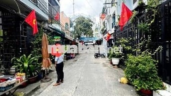 QUẬN 8! NGAY PHƯỜNG 1_CÓ NGAY CĂN 3TẦNG VỪA Ở VÀ KINH DOANH,HẺM XE HƠI