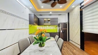 CĂN GÓC SIÊU PHẨM ĐỦ LỘ GIỚI HẺM XE TẢI SÁT MẶT TIỀN QUANG TRUNG 50m2