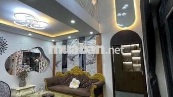 Nhà đẹp kiệt Pasteur trung tâm TP