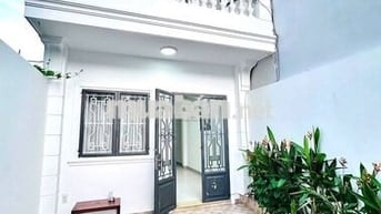 NHÀ 1 TRỆT 1 LẦU MẶT TIỀN BẮC NHA TRANG GIÁ 14 TRIỆU/ THÁNG