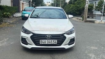 Hyundai Elantra 2019 1.6AT Sport - 56000 km