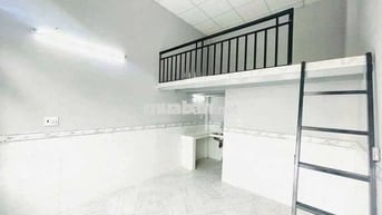 Phòng mới 100% ngay cầu vượt Linh Xuân