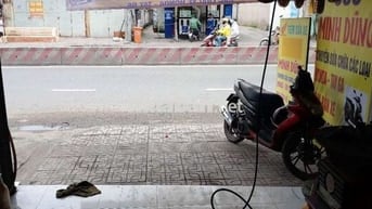 Cho thuê 1 gốc mặt bằng huỳnh tấn phát