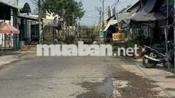 DÃY TRỌ NGAY THỊ TRẤN HÓC MÔN MỘT TRĂM HAI MƯƠI MÉT VUÔNG 880 TRIỆU