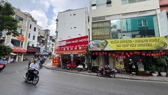 Mặt phố An Trạch - Cát Linh giá 16.3 tỷ, 33mx5 tầng. Mặt tiền 7,4m
