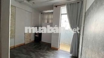 PHÒNG 40M2 CÓ 2PN TRONG NHÀ MẶT TIỀN NGUYỄN THỊ THẬP NGAY SIÊU THỊ GO