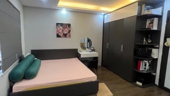 NGUYỄN VĂN CỪ. Ô TÔ. CÁCH MẶT PHỐ HƠN 5M. 100M CẦU CHƯƠNG DƯƠNG. 8.6 T