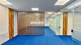 Chính chủ cho thuê VP 120m2 mt 10m, ô tô đỗ cửa, vào luôn, CẦU GIẤY