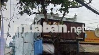 Nhà góc 2 mặt tiền lề đường rộng