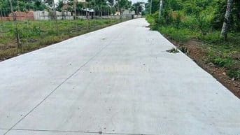 Bán lô đất ngang 23 x 50m gần chợ .