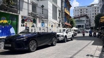 2 mặt tiền hẻm 4m Cao Thắng Phú Nhuận 5 tầng nhà cũ tiện xây mới
