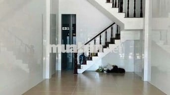 Cho thuê nhà mặt tiền đường lớn 20m,1 trệt 1 lầu dt 4×20 có 3pn,2wc