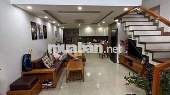 Cho thuê nhà mặt tiền Hải Châu full nội thất