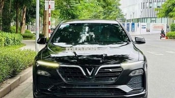 VinFast Lux A2.0 2021 - 4v1 km, siêu đẹp