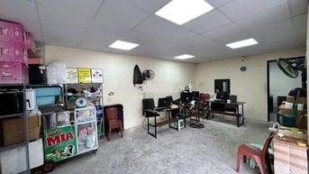 Kho lạnh, văn phòng kinh doanh hoa quả nhập khẩu gần sát chợ Long Biên