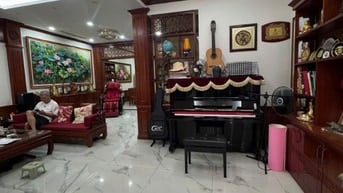 Bán nhà phố Dịch Vọng 105m, 5 tầng, vỉa hè 2 bên, ô tô tránh, phân lô