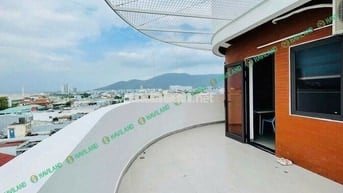 Penhouse 2 phòng ngủ view sông Hà 70m2 chỉ 12tr5 mới 99%
