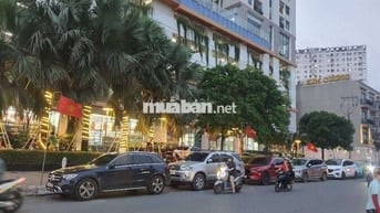 Siêu phẩm 3 mặt tiền – sát Phạm Văn Đồng – 5 tầng – kinh doanh