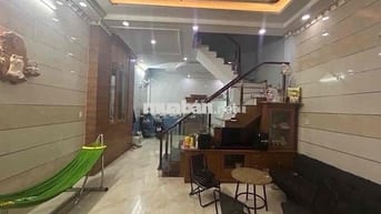 Hẻm bự nhà to - 50m2 ,4 tầng - Hoàn Công - giáp Tân Phú - hơn 5ty