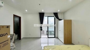 CHO THUÊ PHÒNG STUDIO BAN CÔNG FULL NỘI THẤT NGAY ĐH NGUYỄN TẤT THÀNH
