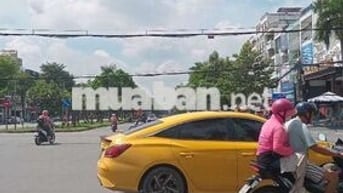 Biệt Thự có Hầm 10x20 mặt Tiền Tên Lửa Bình Tân 4 Tấm 90 Triệu
