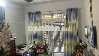 NHÀ PHỐ 3 TẦNG Ở NGAY SÁT MẶT TIỀN HUỲNH TẤN PHÁT - QUẬN 7 - 72M2