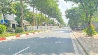 BÁN NHÀ PHỐ HOÀNG QUỐC VIỆT DT44/47 M x5 Tầng  phân lô