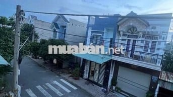 Cho thuê nhà nguyên căn 1 trện 1 lầu 3 phòng ngủ