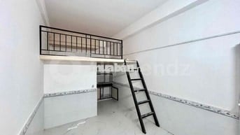 Duplex Mới 100% Nội Thất Cơ Bản - Thang Máy Bãi Xe Rộng Sát Quận 5 -HF