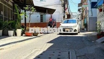 Kẹt tiền bán gấp nhà đường âu dương lân p3 q8 dt 5×6 một lầu 2 phòng