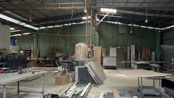 Cho thuê kho xưởng 900m2 gần đường Nguyễn Duy Trinh, P. Long Trường,Q9