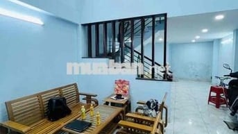 Nhà nở hậu , Ngay Tên Lửa - 4 tầng , 46m2 - Hoàn Công - hơn 5ty