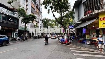 Phố cổ Hàng Bạc 46m2 - lô góc - vỉa hè - mặt tiền 5m - giá hơn 20 tỷ
