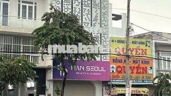 Cho thuê nhà 1 trệt 2 lầu mặt tiền nguyễn văn cừ, vị trí đẹp