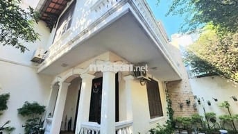 BIỆT THỰ HỒ BƠI SÂN VƯỜN - 12A1 NTMK QUẬN 1 - CAFE, NHÀ HÀNG, LƯU TRÚ