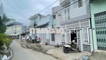 Nhà trệt lầu trục chính hẻm đường 30/4