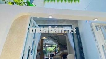 CHỦ BÁN GẤP NHÀ 3 LẦU 1TỶ850 NGAY CHỢ TÂN HIỆP , TÂN UYÊN