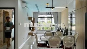 Căn hộ 2PN 2WC, 100m2 full nội thất, view công viên hồ bơi. Giá 16 tr